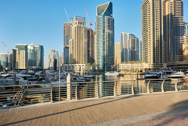 Dubai Marina Linha Horizonte Diurno Emirados Árabes Unidos — Fotografia de Stock