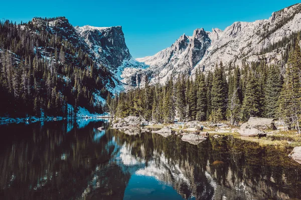 Vista Del Lago Dream Montañas Nieve Parque Nacional Rocky Mountain — Foto de Stock