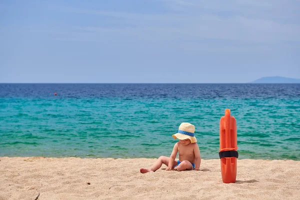 Niño Dos Años Playa Arena — Foto de Stock