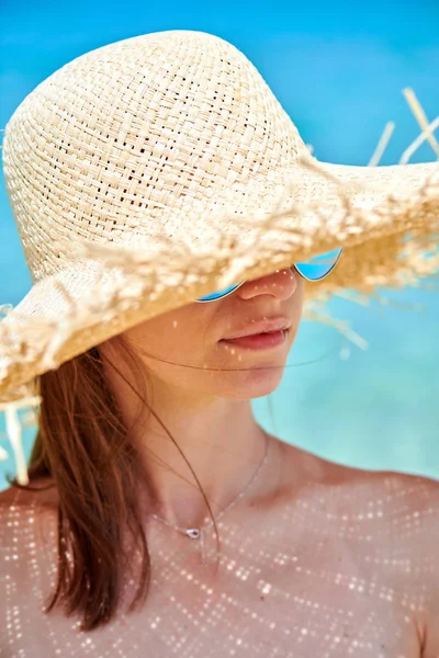 Mujer Bikini Playa Sithonia Grecia — Foto de Stock