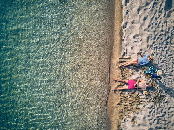 Mooi Strand Met Familie Luchtfoto Bovenaanzicht Drone Schoot Sithonia Griekenland — Stockfoto