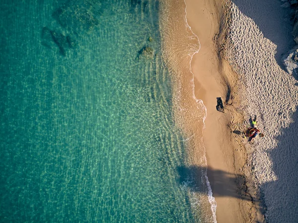 Vacker Strand Med Familj Översta Flygfoto Drone Skott Sithonia Grekland — Stockfoto