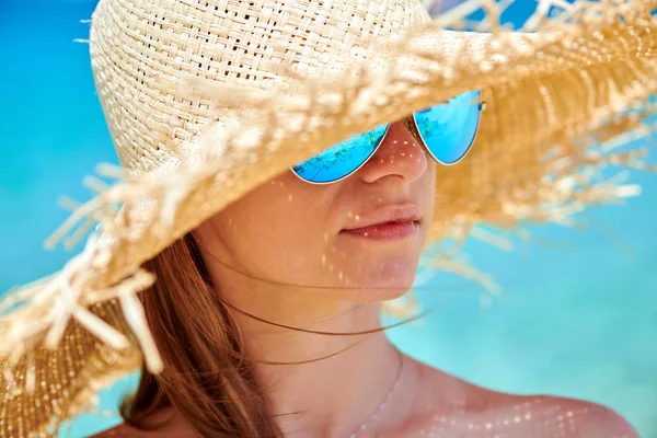 Femme Bikini Sur Plage Sithonia Grèce — Photo