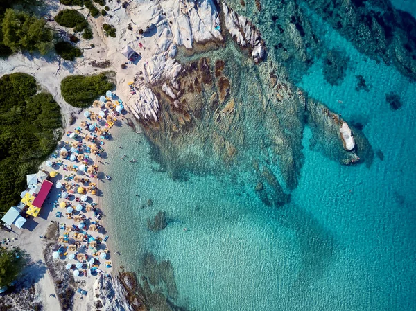 Prachtig strand top luchtfoto drone schoot — Stockfoto