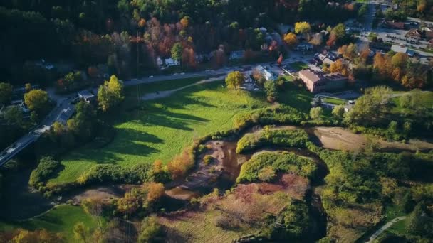 Scatto Aereo Autunnale Stowe Vermont Usa — Video Stock