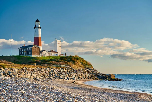 Montauk Lighthouse and beach — Stock Photo, Image