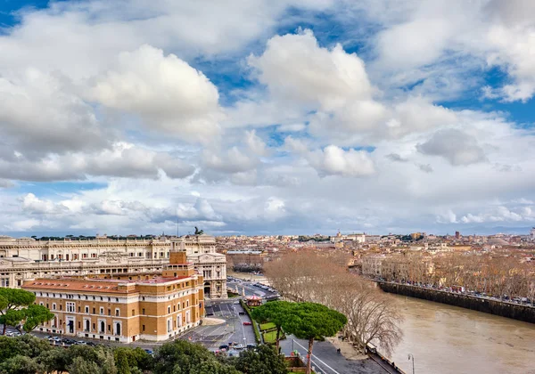 Rom skyline i Italien — Stockfoto