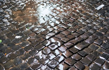 Roma 'da Cobblestone tuğla döşeli sokak