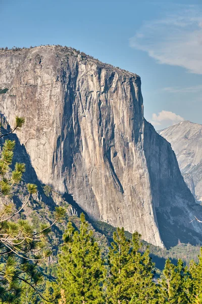 Dolina Yosemite National Park summer krajobraz — Zdjęcie stockowe