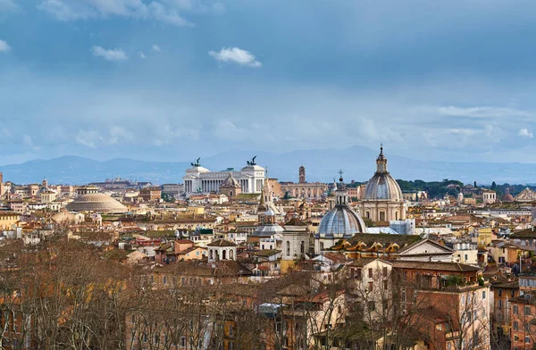 Rom skyline i Italien — Stockfoto