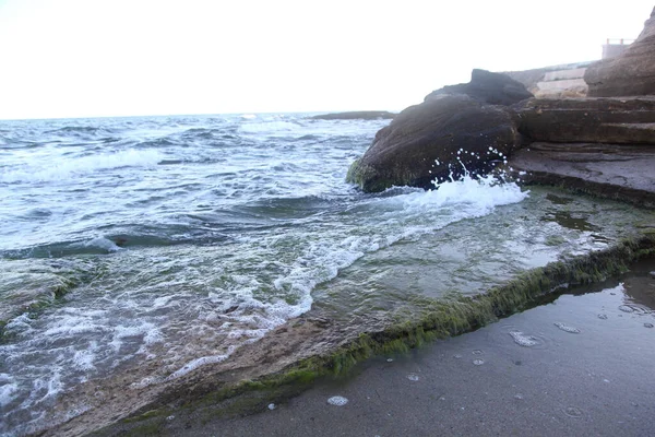 Taştan Yapılmış Deniz Kıyısı — Stok fotoğraf