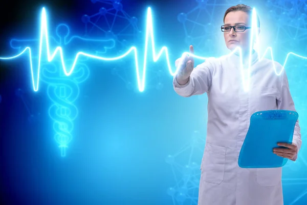 Kvinna läkare i telemedicin futuristiska koncept — Stockfoto