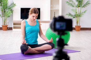 vlog için spor blogcusu kayıt videosu