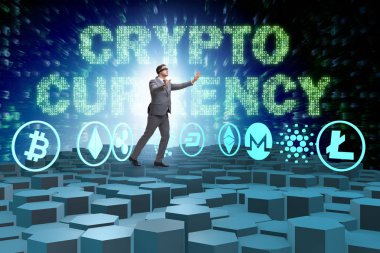 Çeşitli kripto para birimleri ve iş adamları kavramı