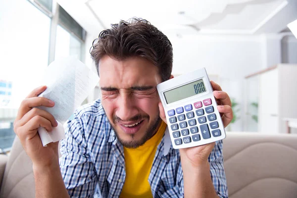 Man angry at bills he needs to pay — Stock Photo, Image