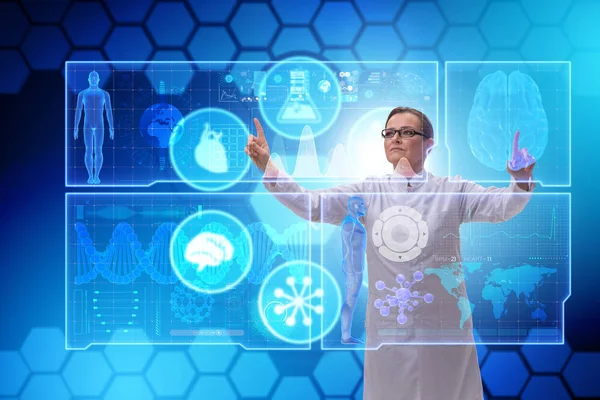 Kvinna läkare i telemedicin futuristiska koncept — Stockfoto