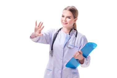 Genç kadın doktor beyaz arka planda izole edilmiş.