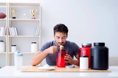 Sporcu daha iyi kaslar için yeni protein takviyeleri tadıyor