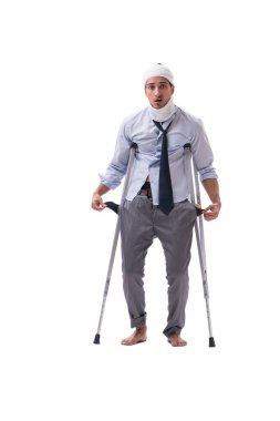 Beyaz arka plan üzerinde izole yaralı iş adamı