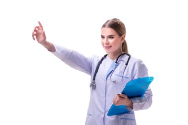 Genç kadın doktor beyaz arka planda izole edilmiş.