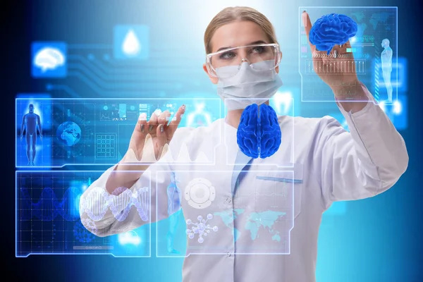 Kvinna läkare i telemedicin futuristiska koncept — Stockfoto