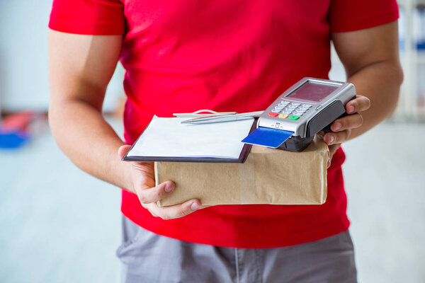 Parcel delivery being paid with pos and credit card