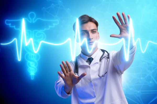 Concetto di telemedicina con medico che preme pulsanti virtuali — Foto Stock