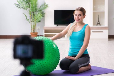 vlog için spor blogcusu kayıt videosu