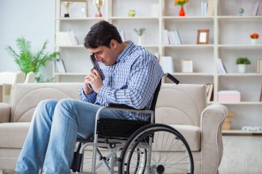 Engelli öğrenci çaresiz ve intihar ediyor.