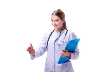 Genç kadın doktor beyaz arka planda izole edilmiş.