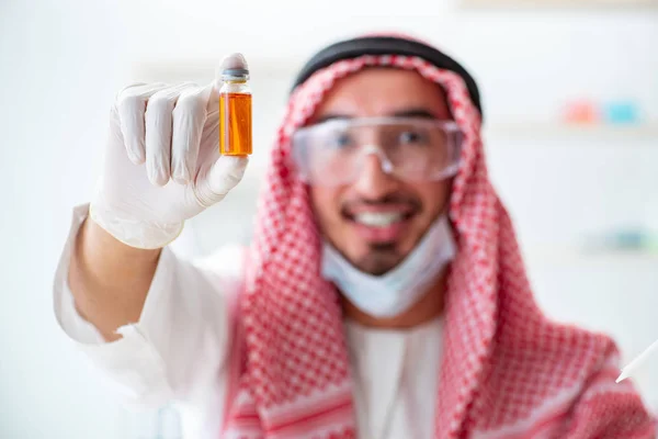 Arab chemist working in the lab office — Stock Photo, Image