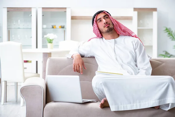 Arab man working at home on his work — Stock Photo, Image