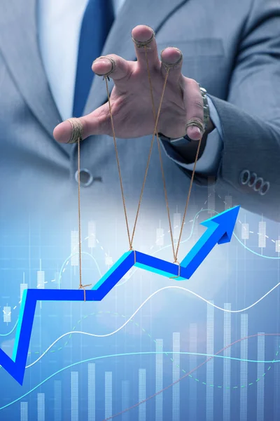 Hand supporting the growth chart line — Stock Photo, Image