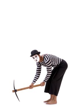 Beyaz arkaplanda baltalı pandomim