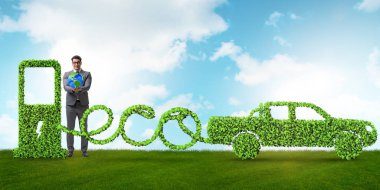 Alternatif enerjiyle çalışan çevre dostu bir araba.