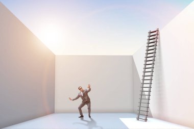 İşadamı sorunlardan kaçmak için merdivene tırmanıyor.