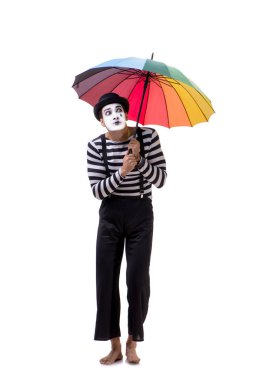Beyaz arkaplanda şemsiyesi olan pandomim