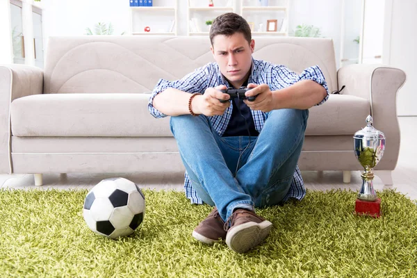 Hombre Joven Jugando Juegos Ordenador Casa — Foto de Stock