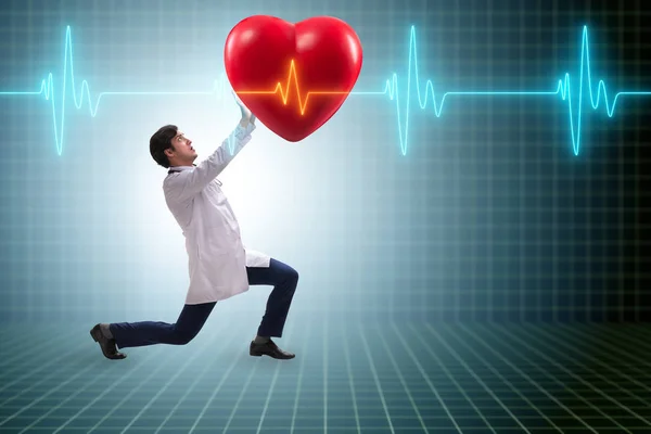 Medico cardiologo supporto linea cardiaca cardiogramma — Foto Stock