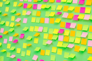 İş konseptinde birçok anımsatıcı