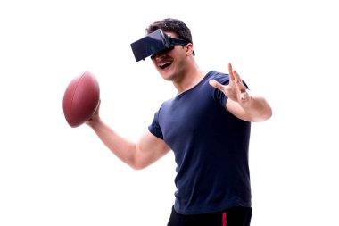 Beyaz arka planda sanal gerçeklik gözlükleriyle oynayan adam