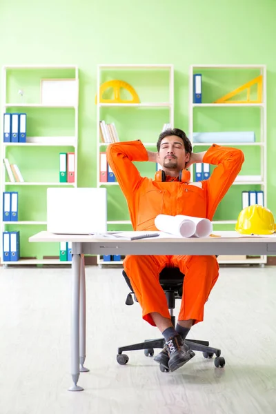 Construction supervisor planning new project in office — Stock Photo, Image