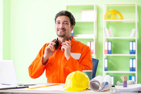 Construction supervisor planning new project in office — Stock Photo, Image