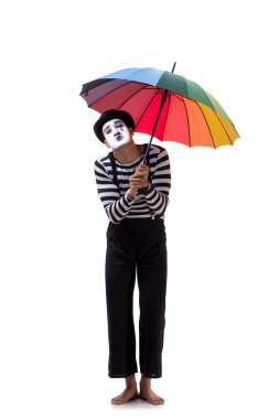 Beyaz arkaplanda şemsiyesi olan pandomim