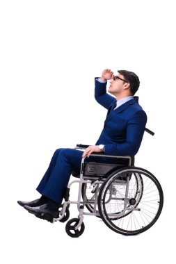 Beyaz arka plan üzerinde izole tekerlekli sandalye ile işadamı