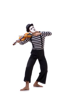 Pandomimci beyazda keman çalıyor