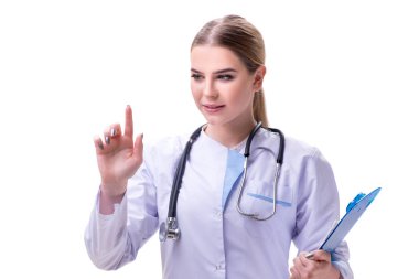 Genç kadın doktor beyaz arka planda izole edilmiş.