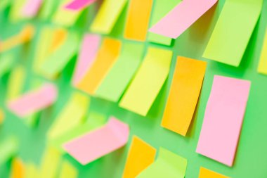 İş konseptinde birçok anımsatıcı