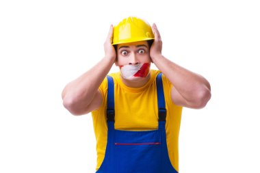 Bantlı tulum giyen komik bir işçi.