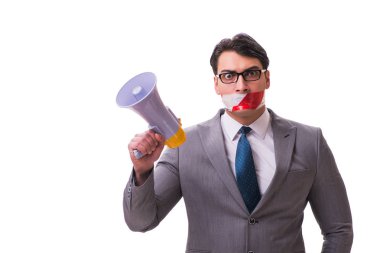 Hoparlörlü komik iş adamı beyazda izole edilmiş.